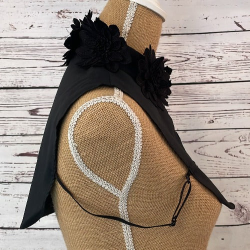 Faux Collar Black Flower detail