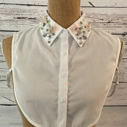 Faux Collar White with Multi Coloured Flower Detail